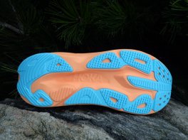 Hoka SkyFlow 
