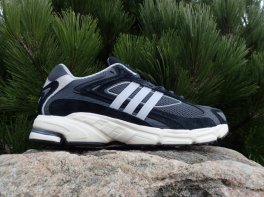Adidas Response CL