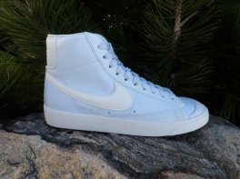 Nike Blazer Mid '77