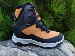Qechua SH500 X-Warm Mid Waterproof Snow Hiking Boots