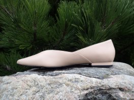 Tomy Hilfiger Feminine Pointed Ballerina