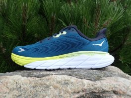 Hoka Arahi 6