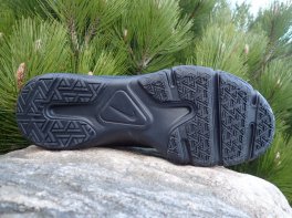 Nike Legend Essential 2