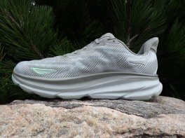 Hoka Clifton 9