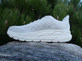 HOKA Clifton 7 