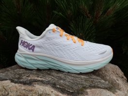 HOKA Clifton 8
