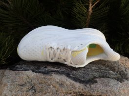 Hoka Clifton 9