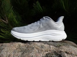 Hoka Clifton 10