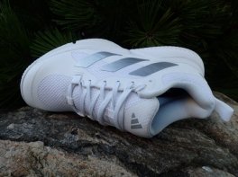 Adidas Court Team 2.0