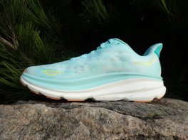 Hoka Clifton 9 