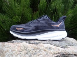 Hoka Clifton 9