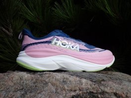 Hoka Skyflow