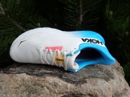 Hoka Arahi 7