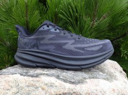 Hoka Clifton 9