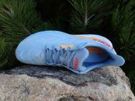Hoka Arahi 6