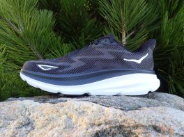 Hoka Clifton 9