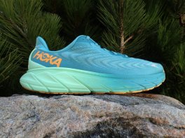 Hoka Arahi 6