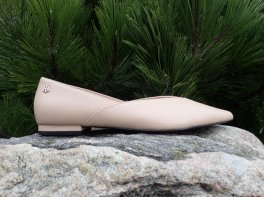 Tomy Hilfiger Feminine Pointed Ballerina