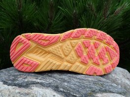 Hoka Arahi 6