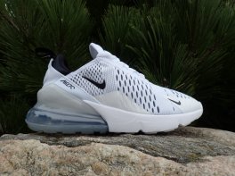 Nike Air Max 270