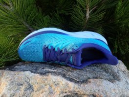 Hoka Clifton 8