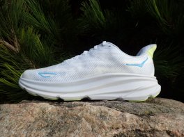 Hoka Clifton 9