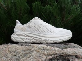 HOKA Clifton 8
