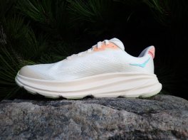 Hoka Clifton 9
