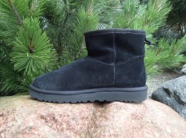 UGG Classic Mini Star