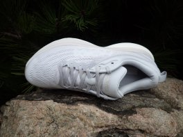 Hoka Bondi 8