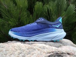 Hoka Challenger ATR 7