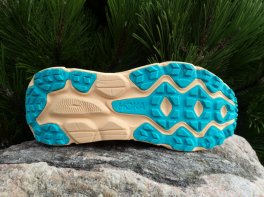 Hoka Challenger 7