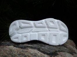 Hoka Bondi 9