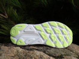 Hoka Clifton 9