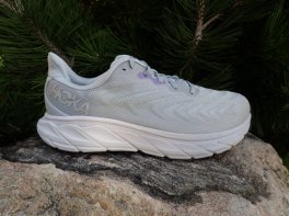 Hoka Arahi 6