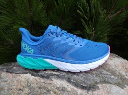 Hoka Arahi 5