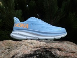 Hoka Clifton 9