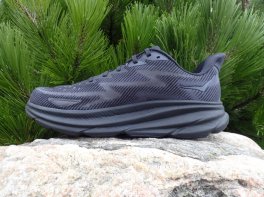 Hoka Clifton 9