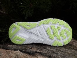 Hoka Arahi 7