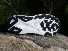 Hoka Arahi 7