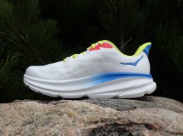Hoka Clifton 9