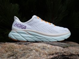 HOKA Clifton 8