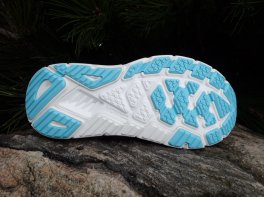 Hoka Arahi 7