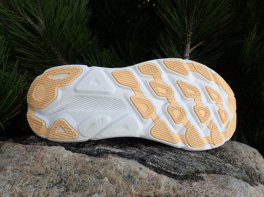 Hoka Clifton 9
