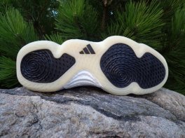 Adidas Stabil 16