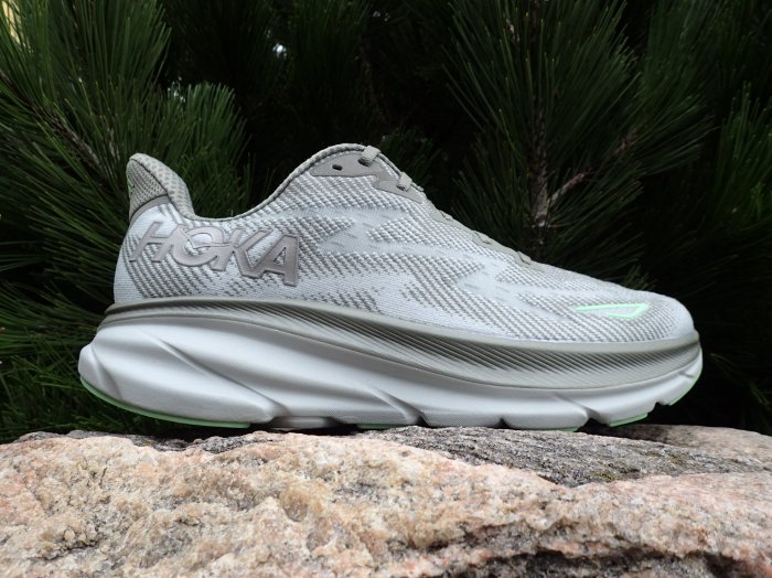 Hoka Clifton 9