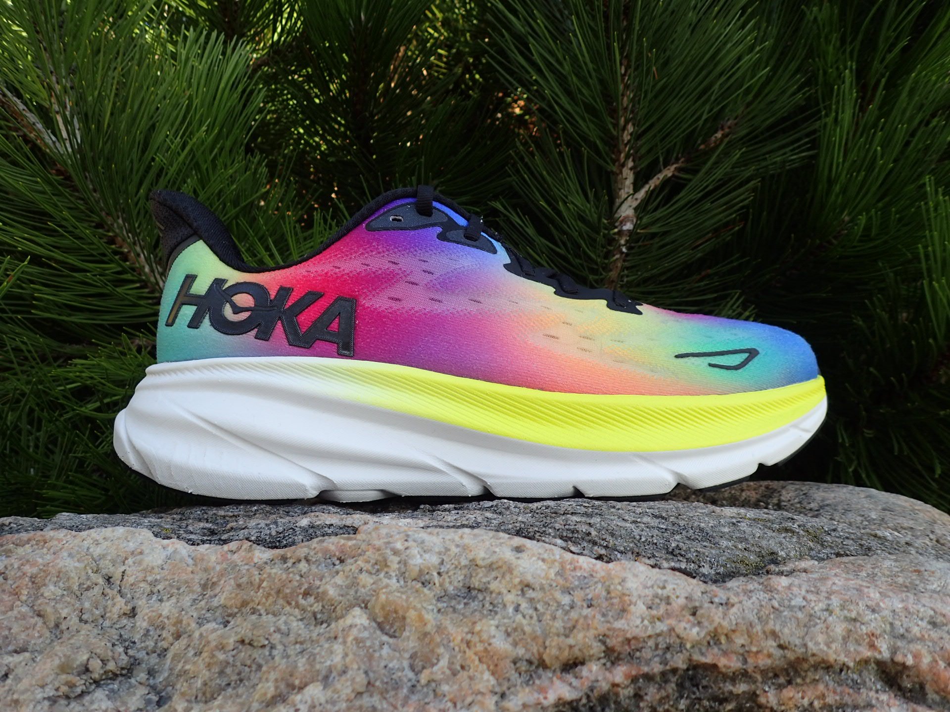 Hoka Clifton 9