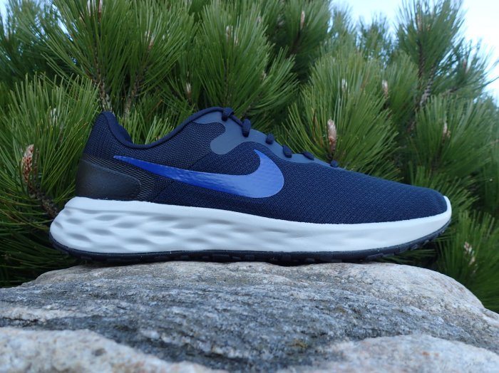 Nike REVOLUTION 6 NN