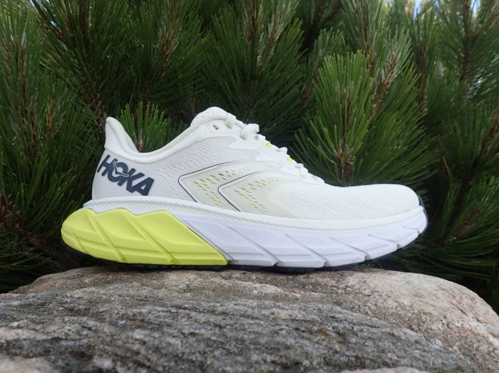 Hoka Arahi 5