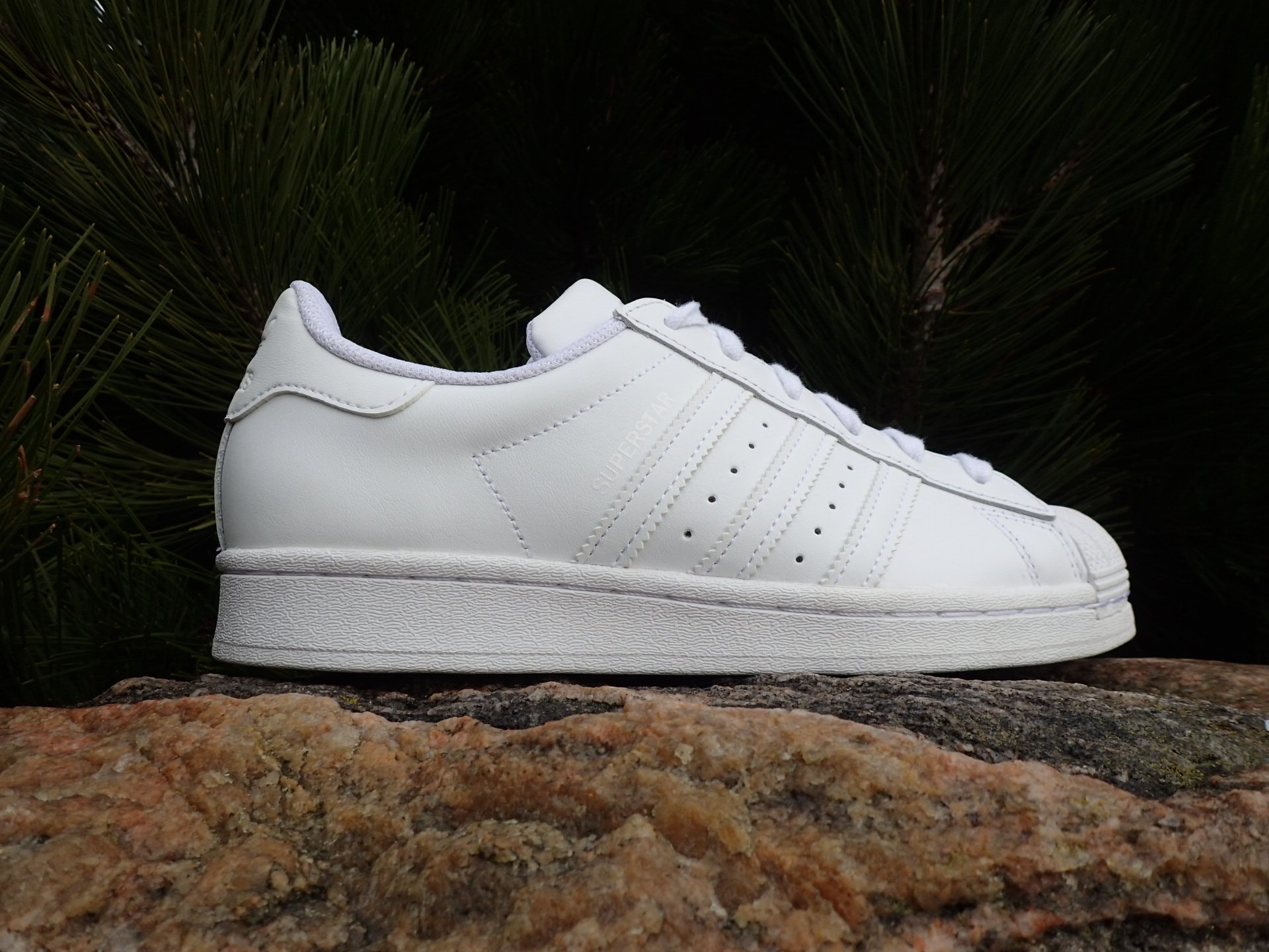 Adidas Superstar J